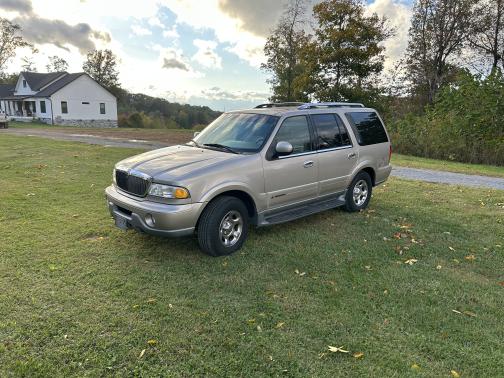 2001 Lincoln Navigator Base