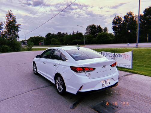 White 2018 Hyundai SONATA SEL