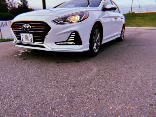 White 2018 Hyundai SONATA SEL