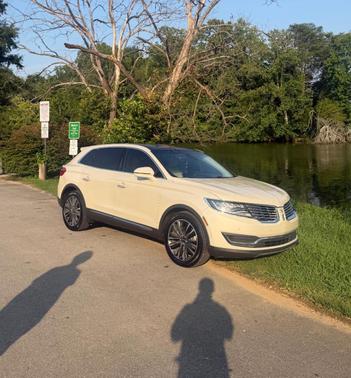 Beige 2016 Lincoln MKX Reserve