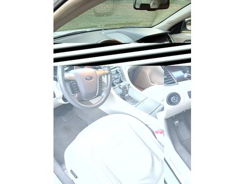 2010 Ford Taurus SEL