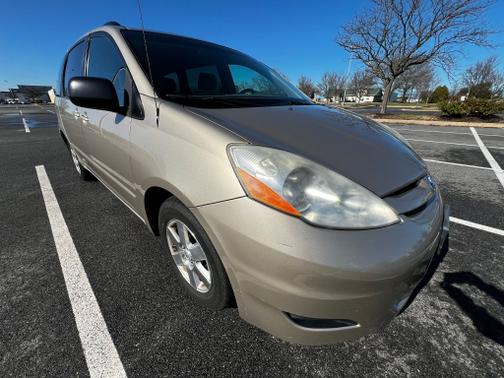 2007 Toyota Sienna LE
