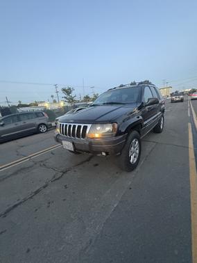 Black 1999 Jeep Grand Cherokee Laredo