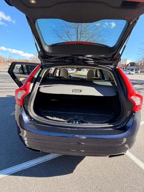 2017 Volvo V60 T5 Platinum