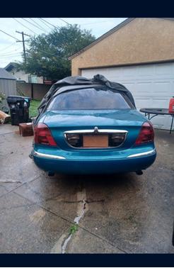 Green 2000 Lincoln Continental Base