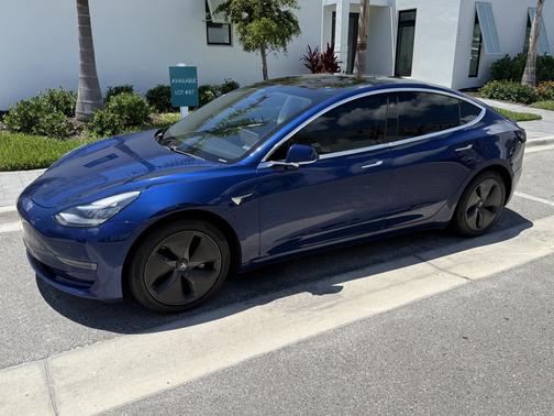 2020 Tesla Model 3 Standard Range Plus