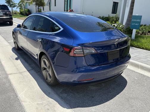 2020 Tesla Model 3 Standard Range Plus