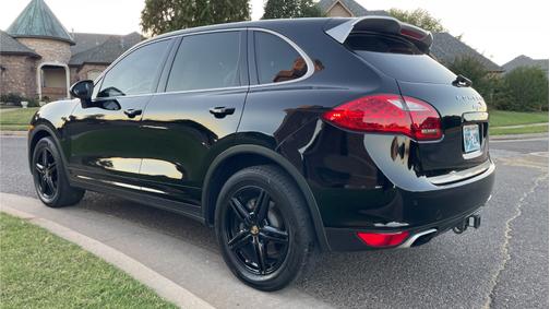 2014 Porsche Cayenne Cayenne Platinum Edition