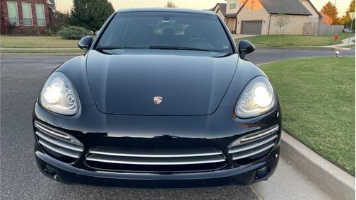 2014 Porsche Cayenne Cayenne Platinum Edition
