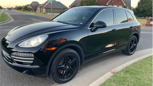 2014 Porsche Cayenne Cayenne Platinum Edition
