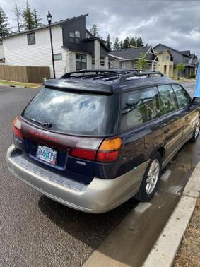 2004 Subaru Outback Base
