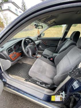 2004 Subaru Outback Base
