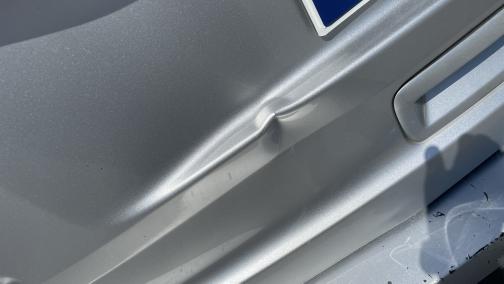 Photo 5 of 10 of 2011 Ford Explorer Limited