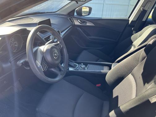 2018 Mazda Mazda3 Sport