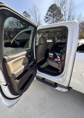 White 2018 Chevrolet Silverado 1500 2LZ