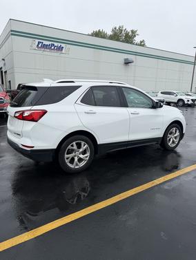 White 2018 Chevrolet Equinox Premier w/1LZ