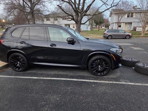 2022 BMW X5 M50i