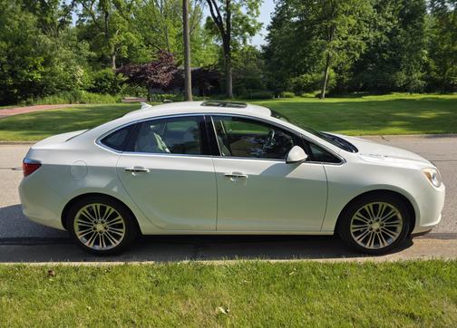 2013 Buick Verano Leather