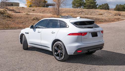 2017 Jaguar F-PACE 35t R-Sport