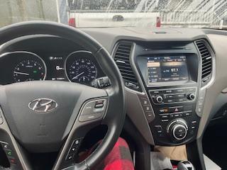 2017 Hyundai SANTA FE SE