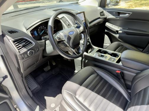 Gray 2024 Ford Edge SEL