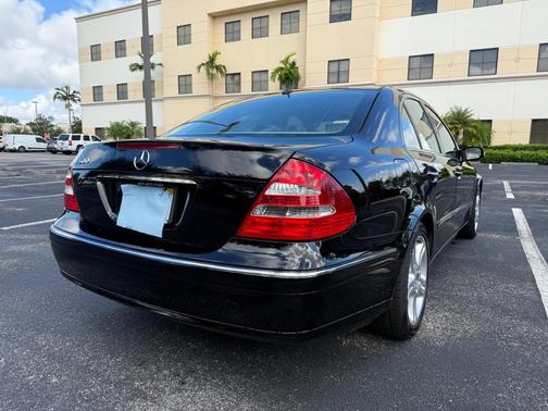 2005 Mercedes-Benz E-Class E500