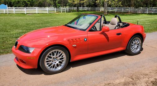 Photo 2 of 8 of 2001 BMW Z3 3.0i Roadster