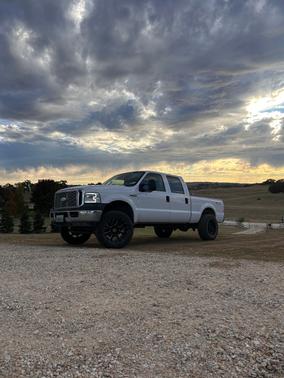 2006 Ford F-250 XL Crew Cab Super Duty