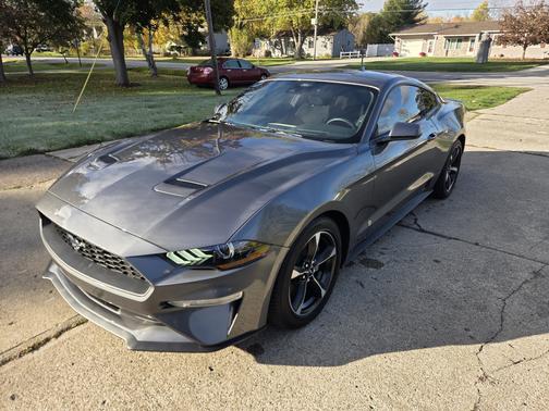 2021 Ford Mustang EcoBoost