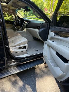 Black 2019 Cadillac Escalade Luxury