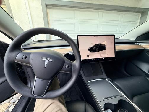 2022 Tesla Model 3 Base