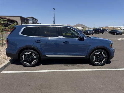 2023 Kia Telluride EX