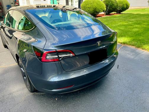 2022 Tesla Model 3 Base