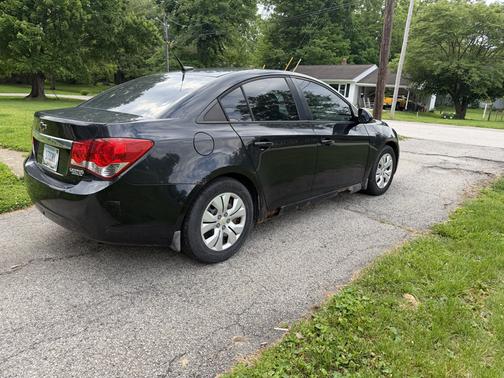 Black 2014 Chevrolet Cruze LS