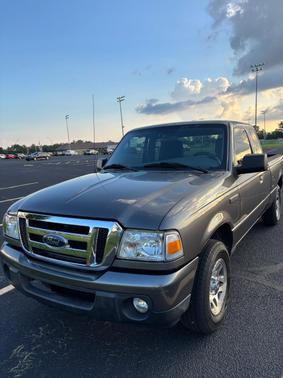 Gray 2011 Ford Ranger XLT