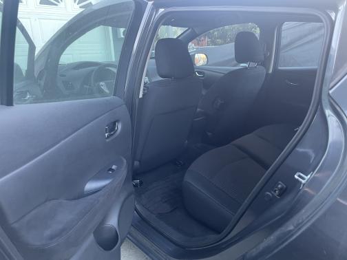 2013 Nissan Leaf S