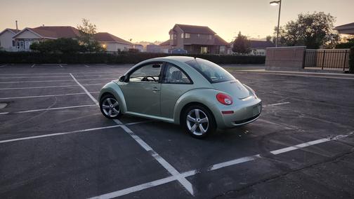 Green 2006 Volkswagen New Beetle TDI