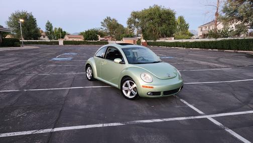 Green 2006 Volkswagen New Beetle TDI