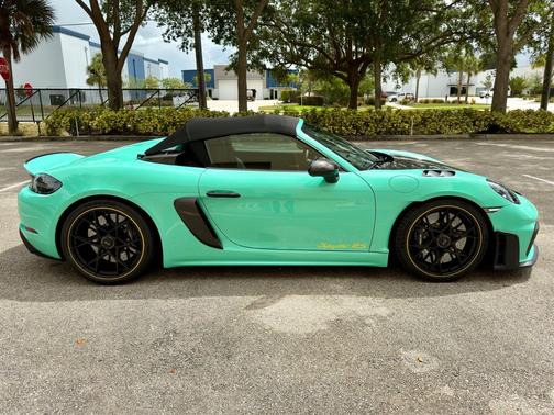 2024 Porsche 718 Spyder 718 Spyder RS
