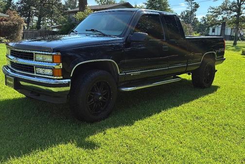 Black 1998 Chevrolet 1500 Extended Cab