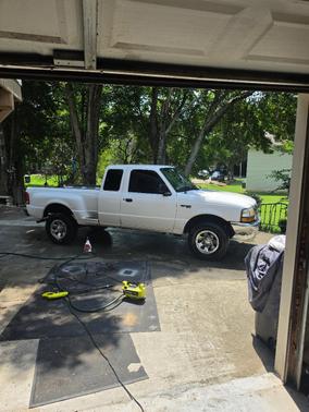 White 2000 Ford Ranger XLT SuperCab