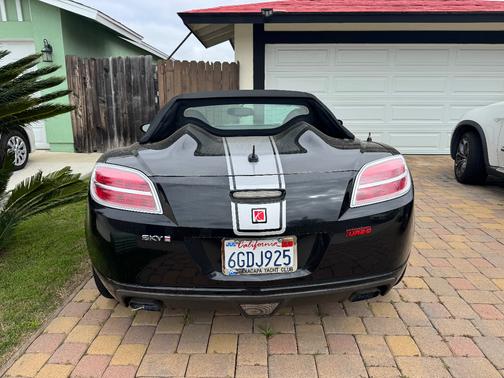 Black 2008 Saturn Sky Red Line Carbon Flash SE