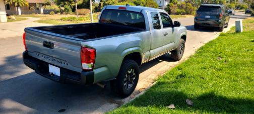 2017 Toyota Tacoma SR