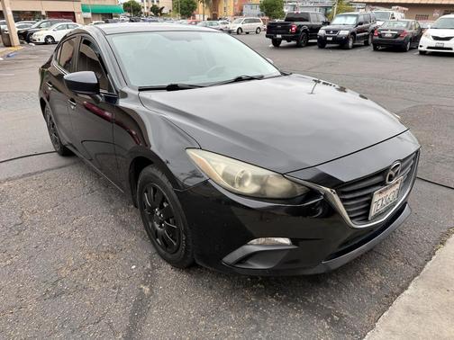 Black 2014 Mazda Mazda3 i Sport
