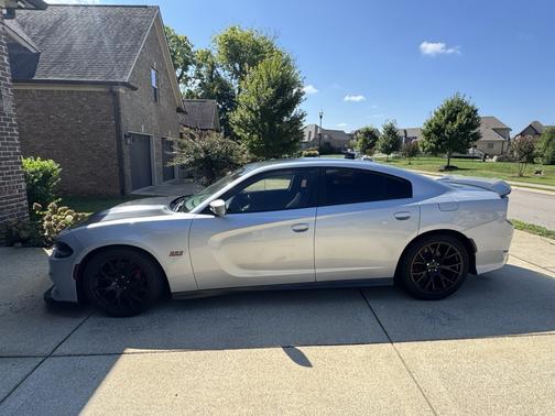 2019 Dodge Charger Scat Pack