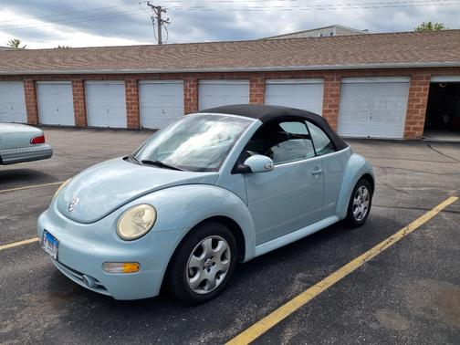 Blue 2003 Volkswagen New Beetle GLS