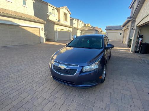 Brown 2013 Chevrolet Cruze 1LT
