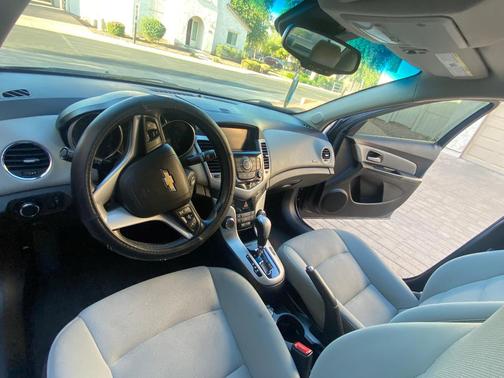 Brown 2013 Chevrolet Cruze 1LT