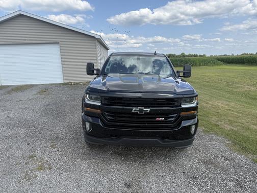 Black 2018 Chevrolet Silverado 1500 2LT