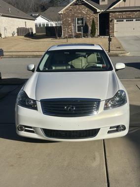 2009 INFINITI M35 x